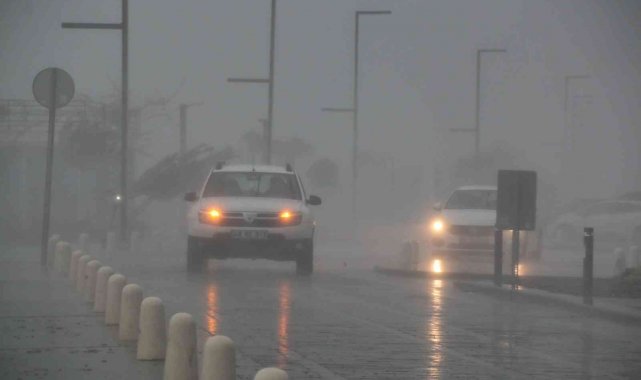 Antalya'nın 3 ilçesinde hamile ve engelli personele 1 gün idari izin