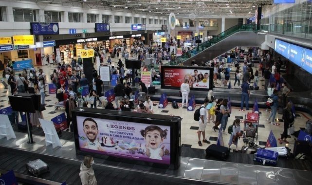 Antalya'ya havayolu ile gelen turist sayısı 9 milyona yaklaştı