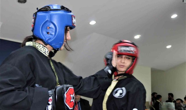 Antalyalı gençler, en iyi Osmanlı tokadı için ter döktü