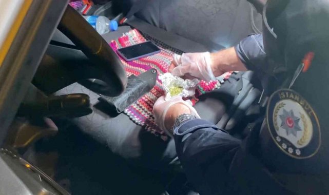 Aracından uyuşturucu madde çıkan şahıstan pes dedirten savunma: "Avukatımı arayacağım suçum ne"