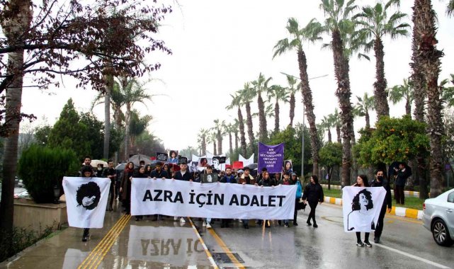 Arkadaşları yağmur altında Azra için adalet istedi