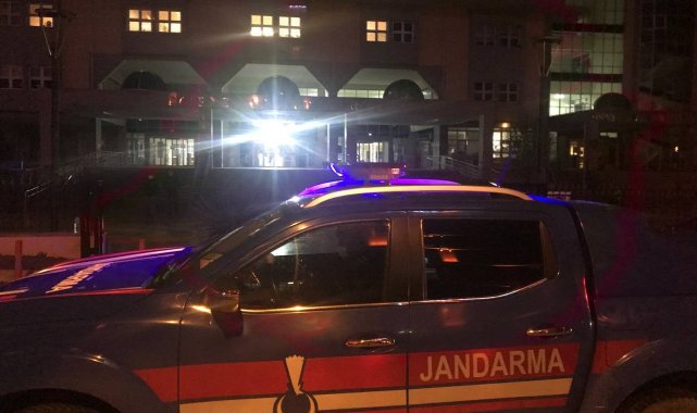 Askeri bölgede yakalanan Yunan polis ile kız arkadaşının yurt dışı yasağı kaldırıldı