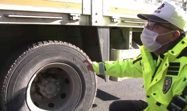 Avcılar gişelerde kış lastiği denetimi