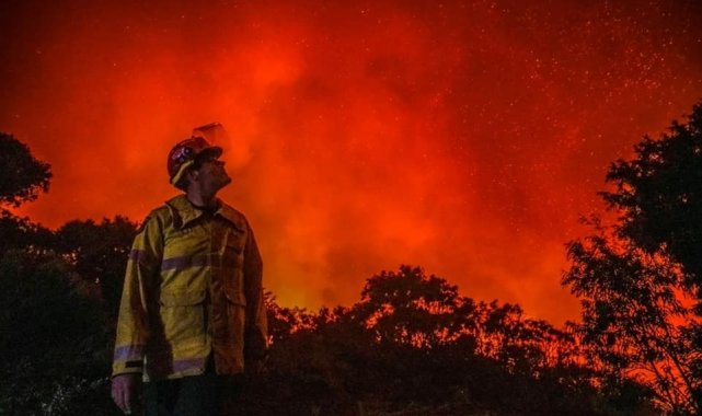 Avustralya orman yangınlarıyla mücadele ediyor