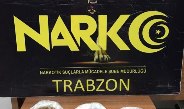 Ayakkabı tabanına gizlenmiş 255,68 gram eroin ele geçirildi