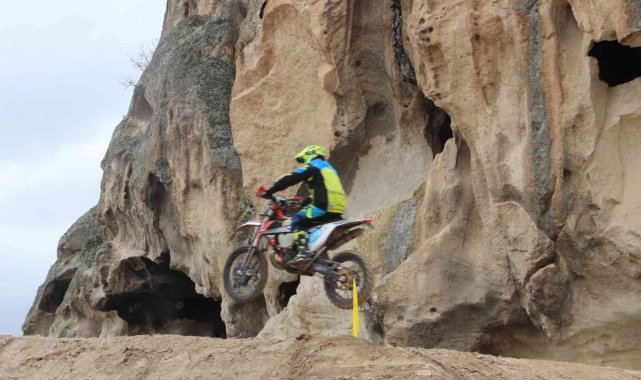 Ayazini Enduro ve ATV Şampiyonası'nı iki günde yaklaşık 15 bin kişi izledi