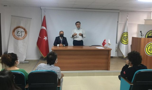 Aydın Lisesi&#039;nde &#039;Akademisyenlerin derslere girmesi projesi&#039; kesintisiz devam ediyor