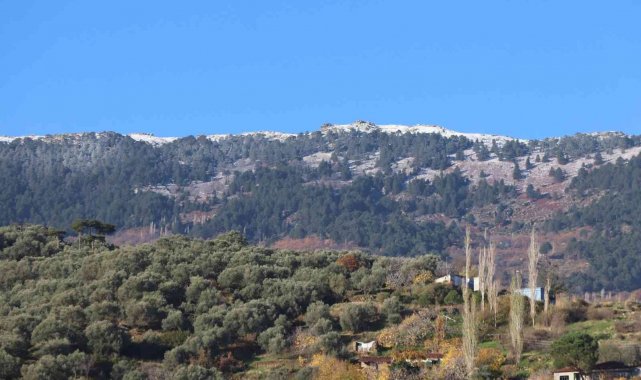 Aydın'a yılın ilk karı düştü