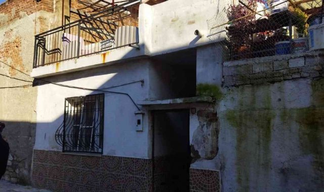 Aydın&#039;da karbonmonoksit zehirlenmesi: Yaşlı çift hayatını kaybetti