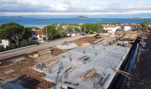 Ayvalık Belediyesi Sebahat - Cihan Şişman yaşlı bakımevi hızla yükseliyor