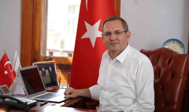 Ayvalık Belediyesinden &quot;askıda fatura&quot; uygulaması