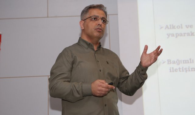 Bağımlılıkla mücadelede alınacak tedbirlere dikkat çekildi