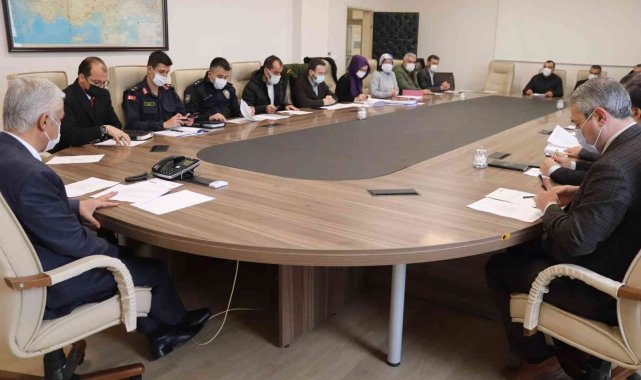 Bağımlılıkla mücadelede alınacak tedbirlere dikkat çekildi