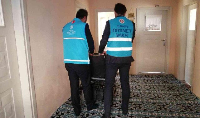 Bahçesaray Müftülüğünden engelli şahsa akülü sandalye