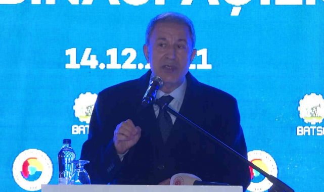 Bakan Akar: "Türkler ve Kürtler kardeştir"