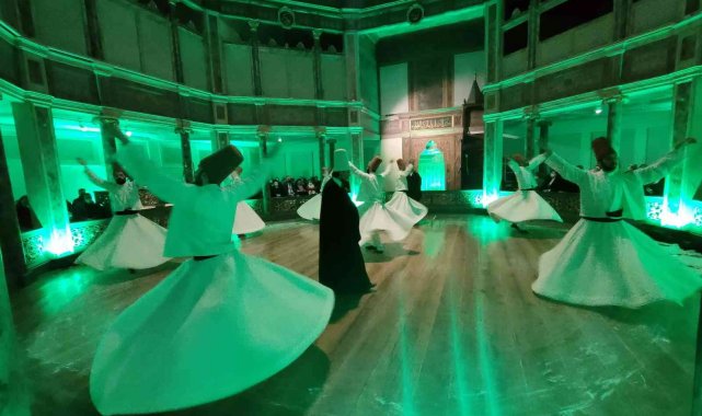 Bakan Ersoy, Galata Mevlevihanesi'nde Şeb-i Arus programına katıldı