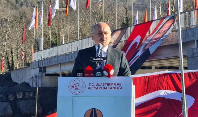 Bakan Karaismailoğlu, "Salt ideoloji siyaseti yapanlar bu ülkeyi hep uçuruma sürüklediler"