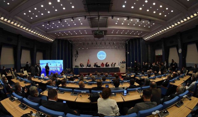 Bakan Karaismailoğlu'ndan Kayseri'ye hızlı tren müjdesi