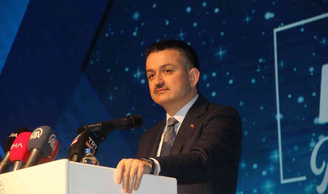 Bakan Pakdemirli: "Çoruh Nehri Havzası Rehabilitasyon Projesi çevreyi koruyarak ekonomiye güç katan önemli bir proje"
