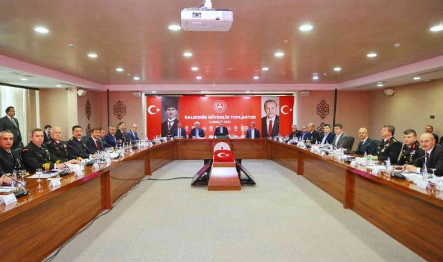 Bakan Soylu Balıkesir'de incelemelerde bulundu