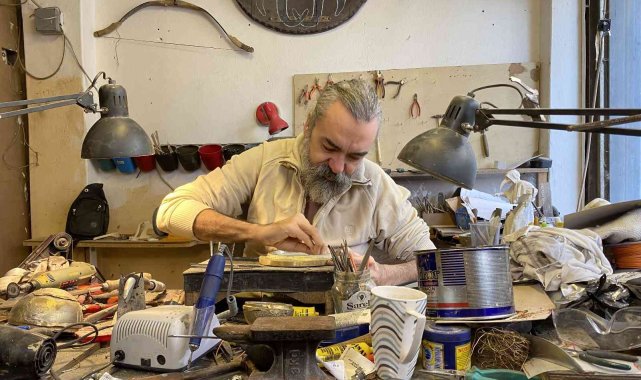 Balat&#039;taki dükkandan dünya sinemasına yerli tasarım