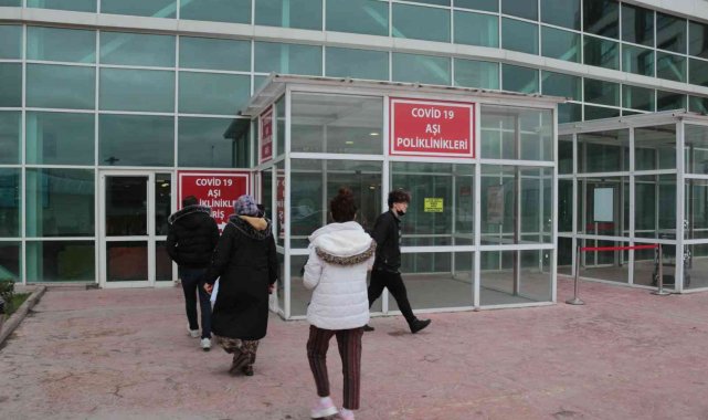 Balıkesir&#039;de ilk TURKOVAC aşısı yapıldı