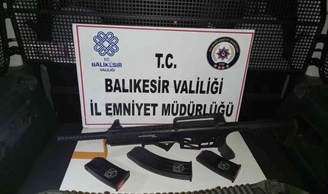 Balıkesir'de polisten 50 şahsa gözaltı