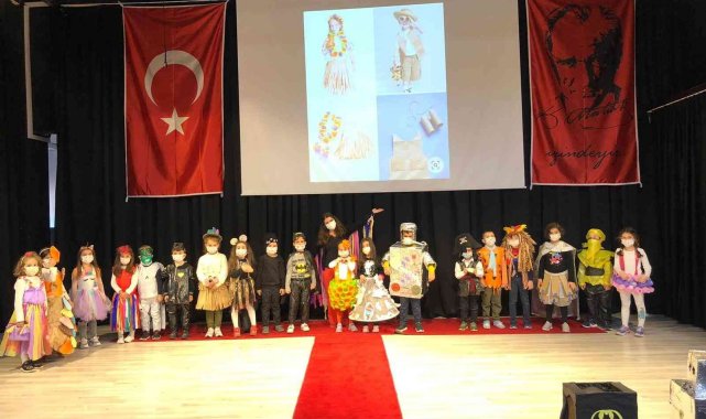 Başak Koleji&#039;nde geri dönüşüm defilesi