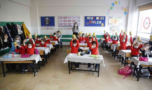 Başakşehir&#039;in minik öğrencileri doğaya sahip çıkıyor