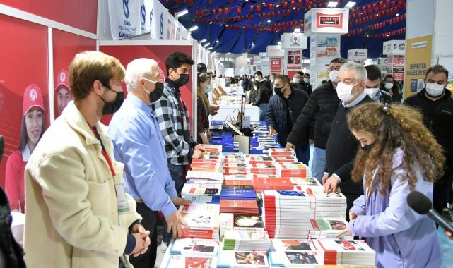 Başdeğirmen: "Her gittiğimiz fuarda Isparta'daki ilgi ve alakayı anlatıyoruz "