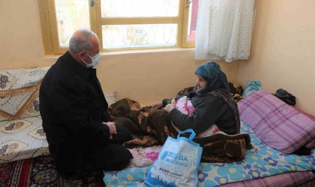 Başkan Akman&#039;dan hasta, yaşlı, engelli ve kimsesizlere ziyaret