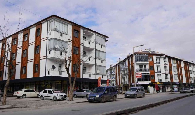 Başkan Altay: "Karapınar'da 180 dükkan, 80 konutta cephe düzenlemesi yapıyoruz"