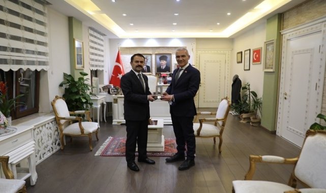 Başkan Altıkulaç&#039;tan Çanakkale Valisi Aktaş&#039;a ziyaret