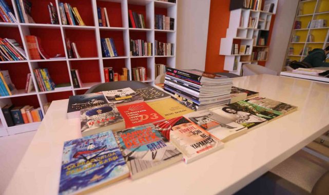 Başkan Atay'dan kitap bağışı çağrısı