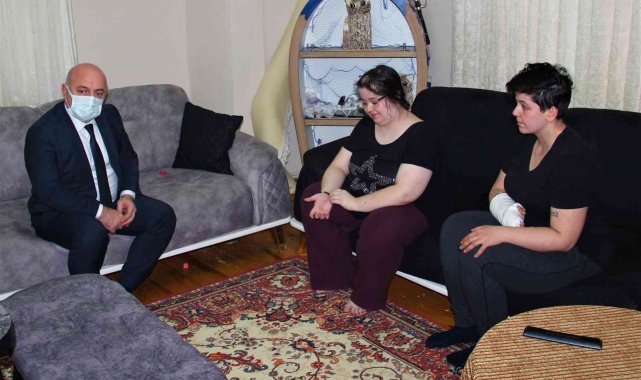 Başkan Bıyık, darp edilen kadın kuryeyi ziyaret etti