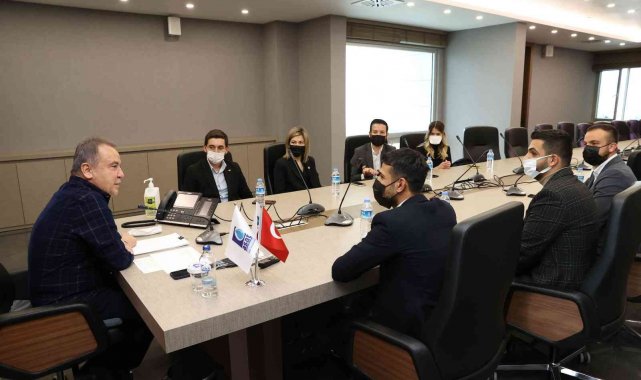 Başkan Böcek, Alanyalı gençleri ağırladı