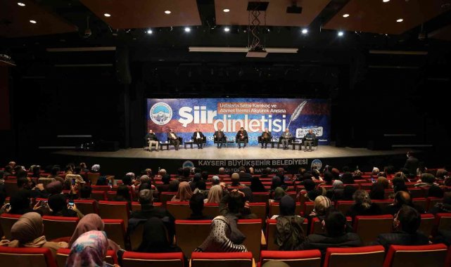 Başkan Büyükkılıç, ustalarla şiir dolu geceye katıldı