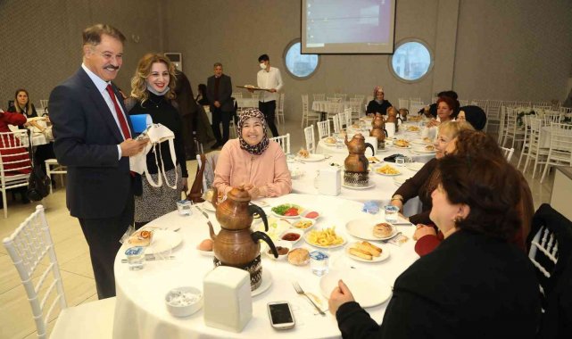 Başkan Deveci: "Kadının olduğu yerde mücadele olur"