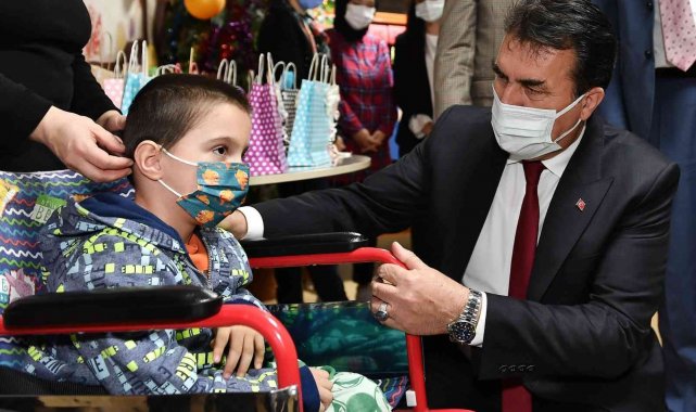 Başkan Dündar&#039;dan spastik çocuklar için yeni hastane müjdesi