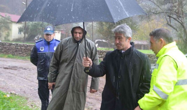 Başkan Oktay yağıştan zarar gören bölgelerde incelemelere devam ediyor