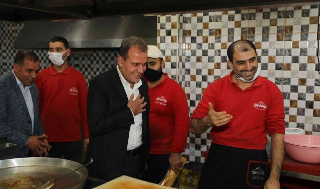 Başkan Seçer, Silifke'de esnaf ve muhtarlarla buluştu