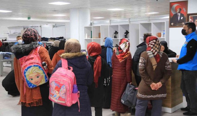 Başkan Şimşek'ten çocuklara kış hediyesi