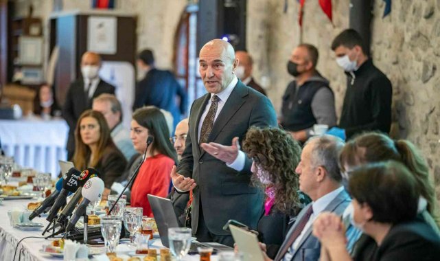 Başkan Soyer, 2022'deki hedef ve projeleri açıkladı