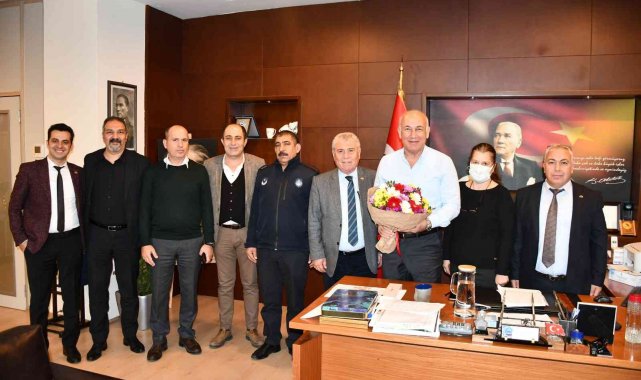 Başkan Tuncel, belediyenin memurlarını sevindirdi