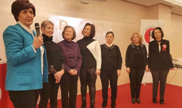 Başkan Uzunlu: "Hepimizin cumhuriyete borcu var"