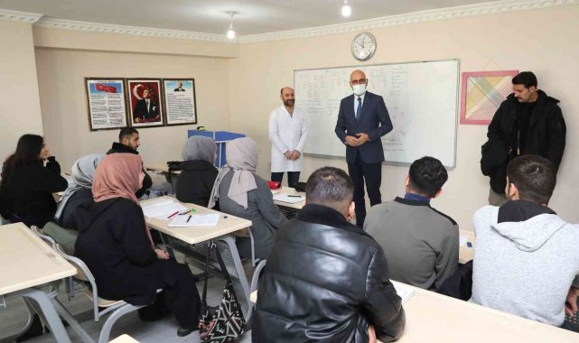 Başkan Vekili Aydın sürekli eğitim merkezini ziyaret etti