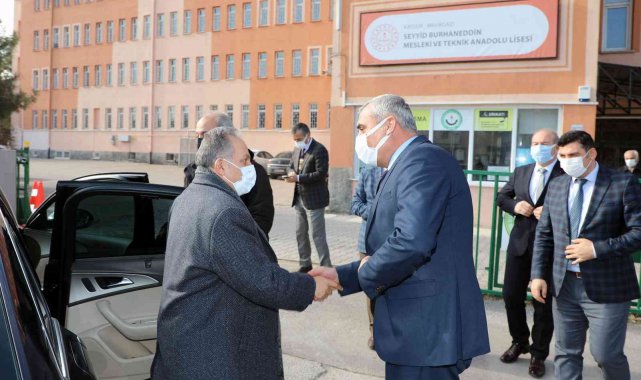 Başkan Yalçın meslek lisesi öğrencileriyle buluştu