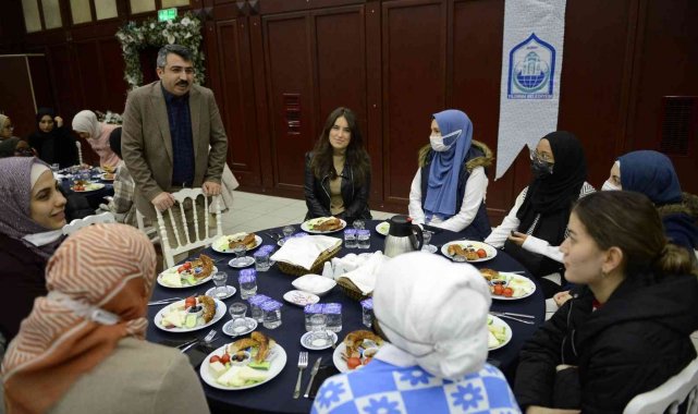 Başkan Yılmaz misafir öğrencileri ağırladı