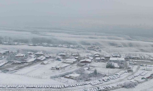 Başkent beyaza büründü