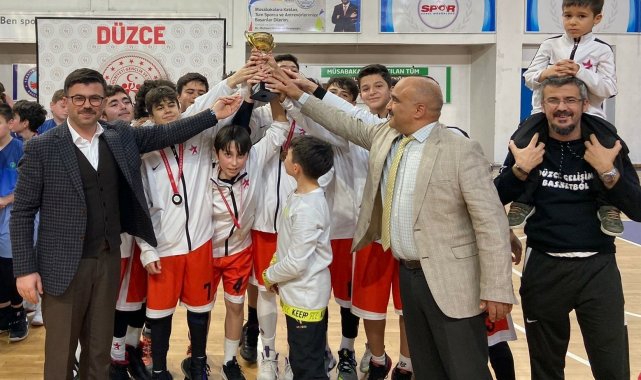Basketbolda Şampiyon TOKİ Mehmet Akif Ersoy oldu
